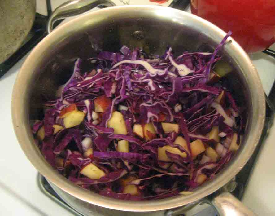 Purple-Cabbage-In-Pan2