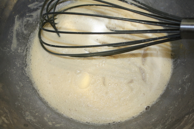 Adding yeast to the milk 