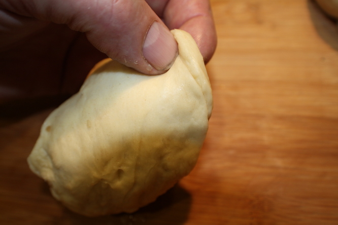 Pinch the edges on the Berliner 