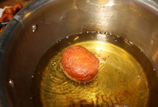 Frying the first Berliner