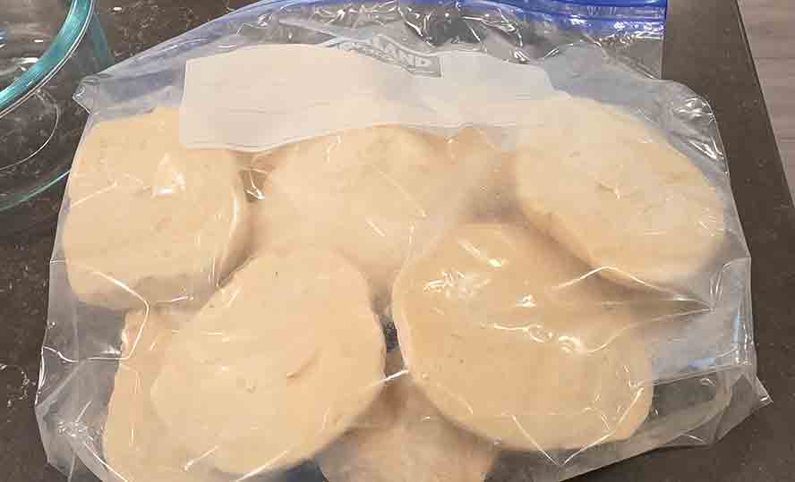 frozen-balls Put the Frozen balls in a plastic storage bag.