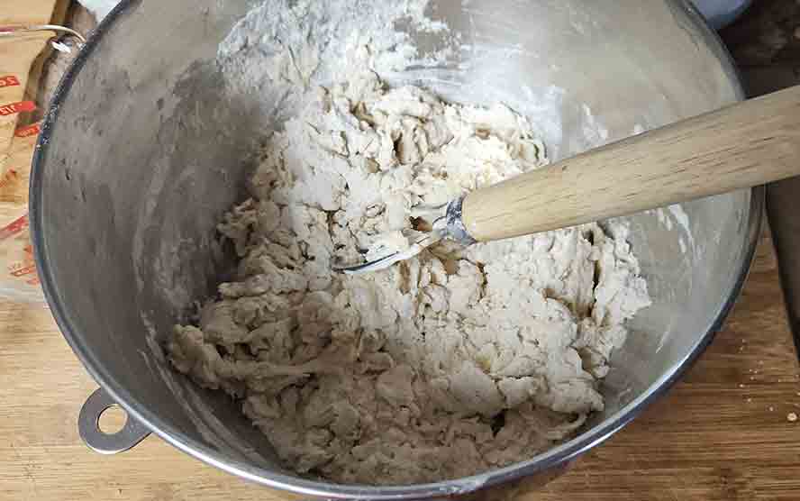 shaggy-dough Mix the wet and dry ingredients to a shaggy dough.